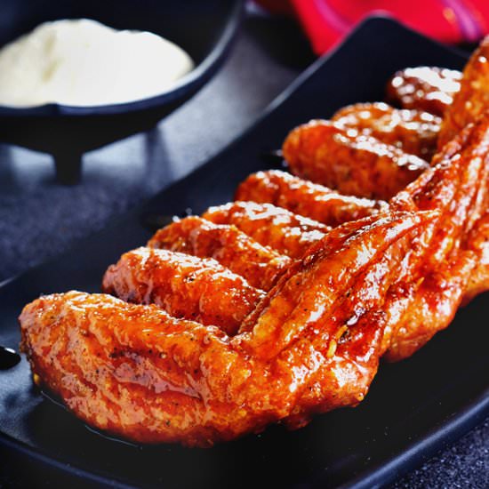Sous Vide Honey Sriracha Wings