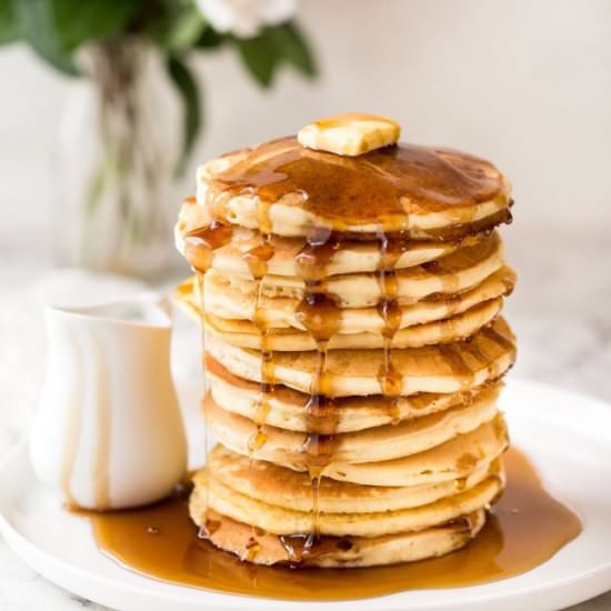 Simple Fluffy Pancakes