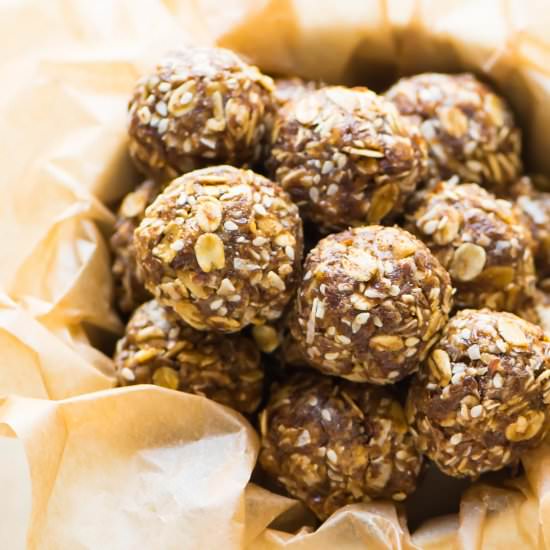 Ginger Cookie Healthy Energy Balls