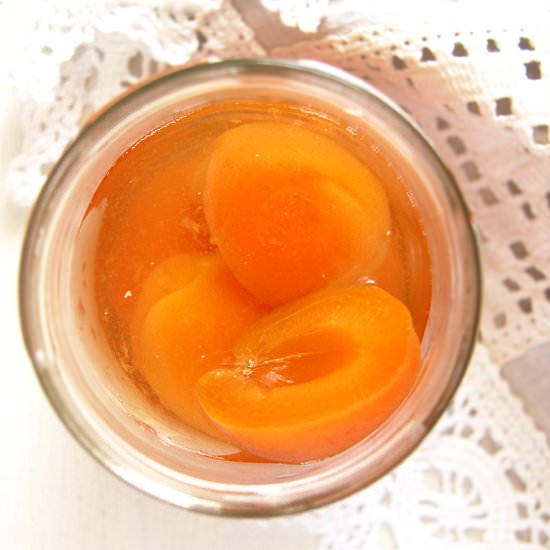 How to Preserve Apricots-Low Sugar
