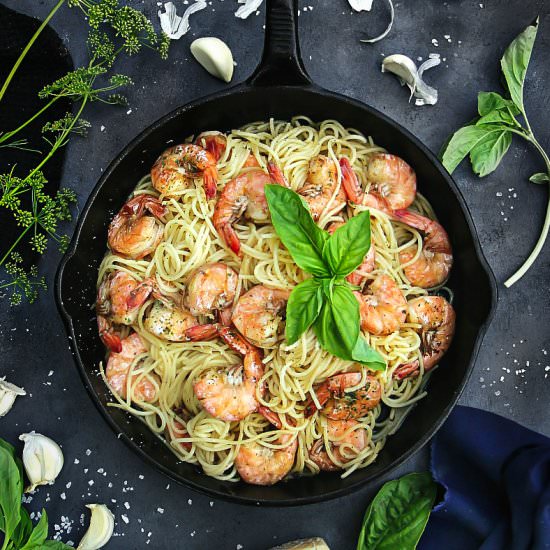 Spaghetti Aglio e Olio with Shrimps