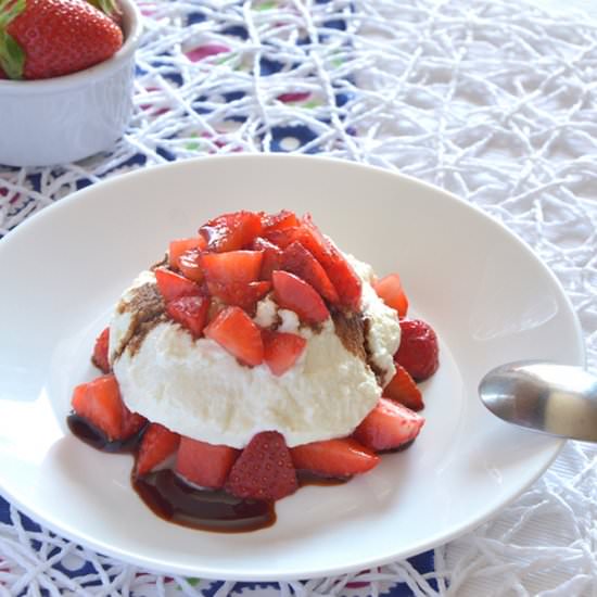 Strawberries Balsamic Dessert