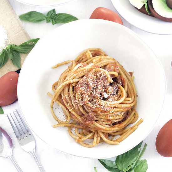 Authentic Bucatini all’Amatriciana