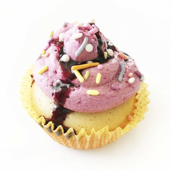 Honey Beer Blueberry Cupcakes