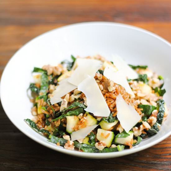 Farro salad with squash and kale