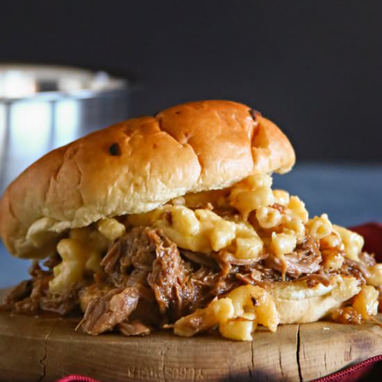 Easy BBQ Pulled Pork Sandwich