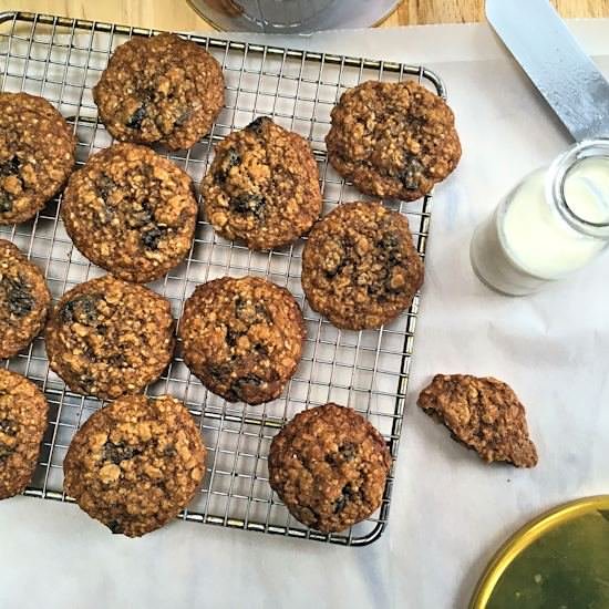 Oatmeal Raisin Cookies