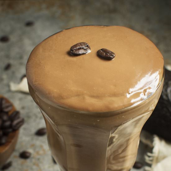 Low-Carb 5-Minute Mocha Smoothie
