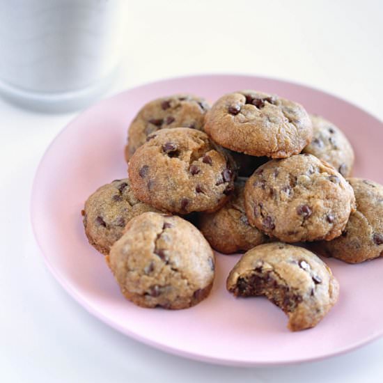 Vegan Chocolate Chip Cookies