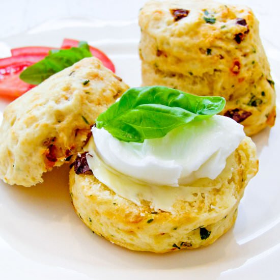 Scones with Sundried Tomatoes