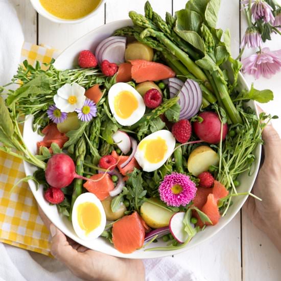 Fresh Spring Salad with Salmon