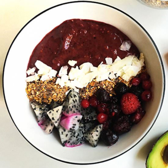 Berry Green Smoothie Bowl