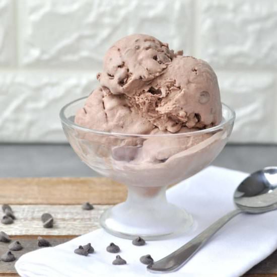 Chocolate Mason Jar Ice Cream