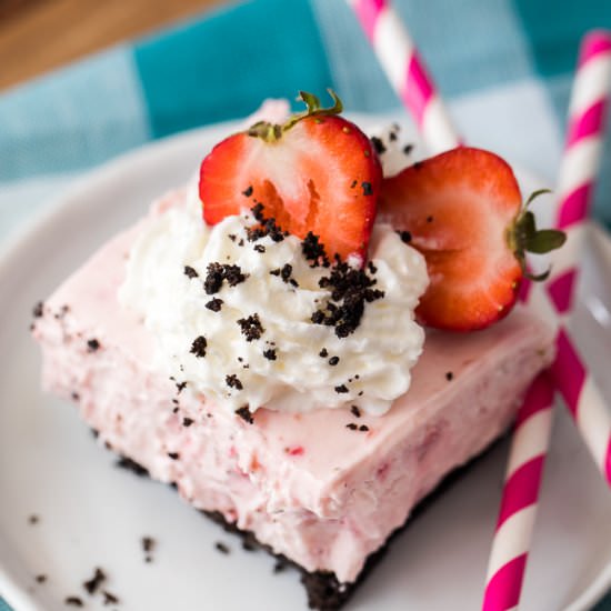 Strawberry Smoothie Cheesecake Bars
