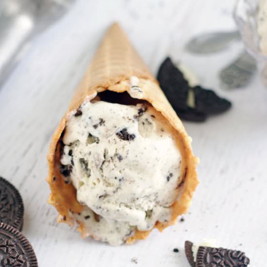 Cookies & Cream Frozen Custard
