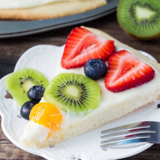 Sugar Cookie Fruit Pizza