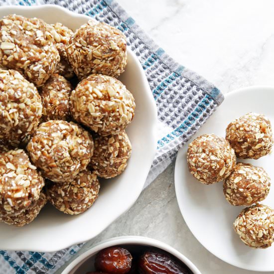 No-Bake Chai Spiced Energy Balls