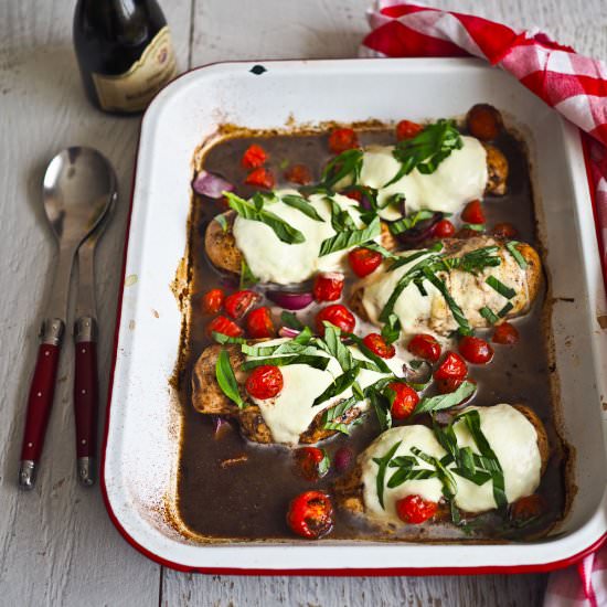 Caprese Chicken Tray Bake