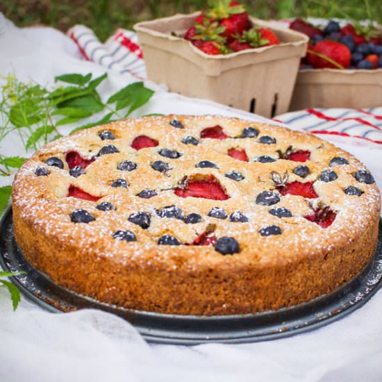 Red, WHite & Blue Berry Cake