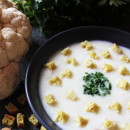 Snow White Cauliflower Soup