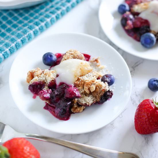 Mixed Berry Crumb Bake