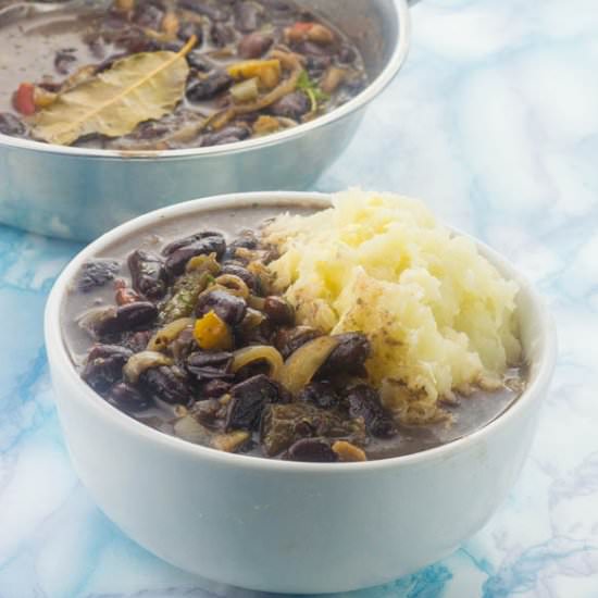 Stew Beans with Cassava Mash