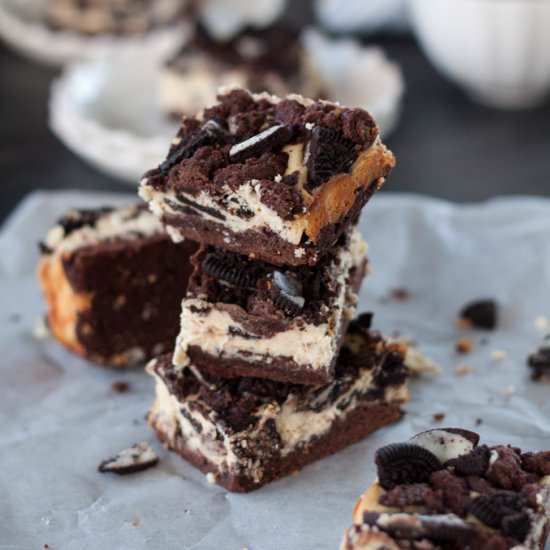 Oreo Cheesecake Bars