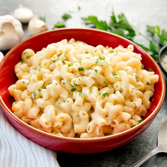 Garlic Parmesan Macaroni and Cheese