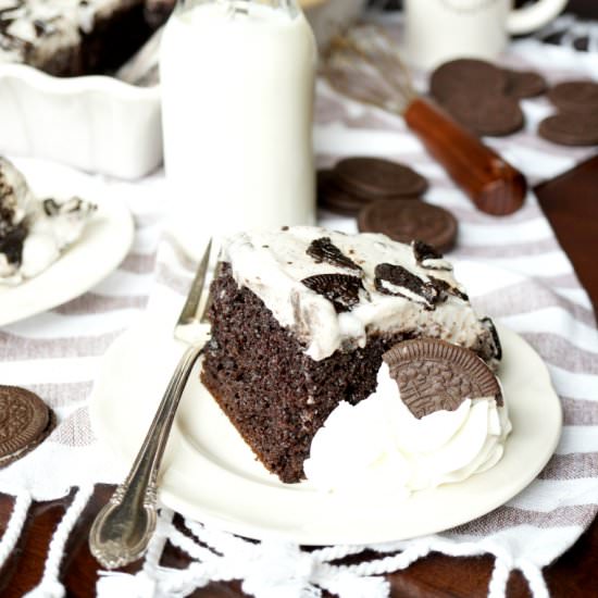 Oreo Poke Cake