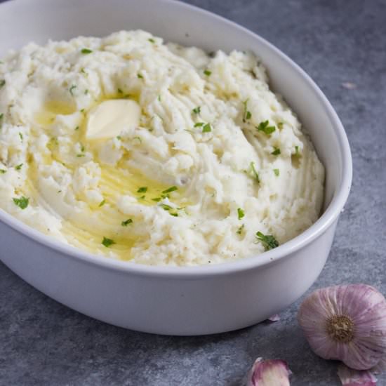 Garlic Cream Cheese Mashed Potatoes
