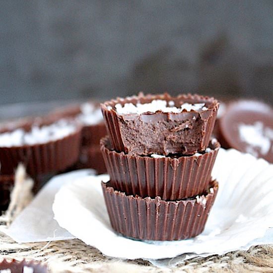 Dark Chocolate Tahini Fudge Bites