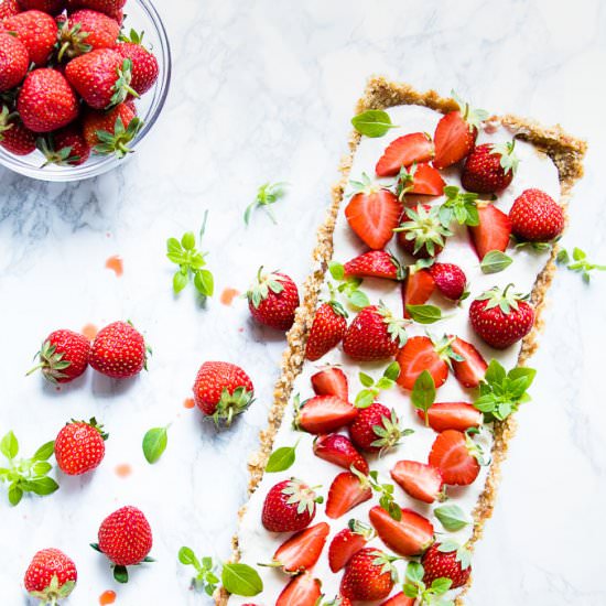 Skinny No Bake Strawberry Cheesecake