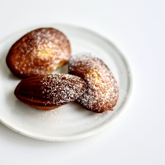 Lemon Pistachio Madeleines