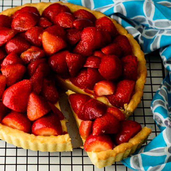 Strawberry & Ackee Cream Tart