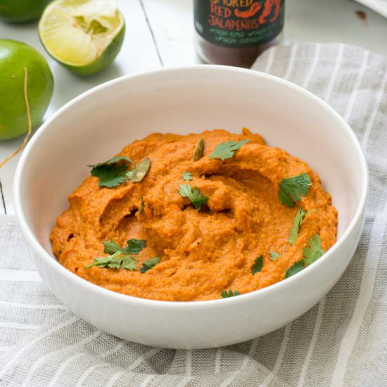 Whole30 Chipotle Carrot Dip