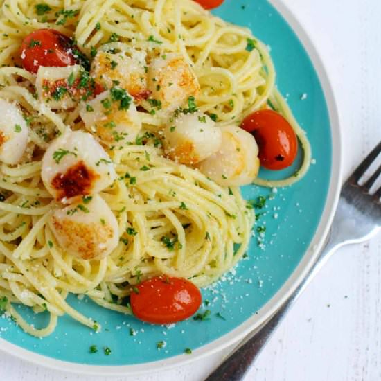 Pan Seared Scallops with Pasta