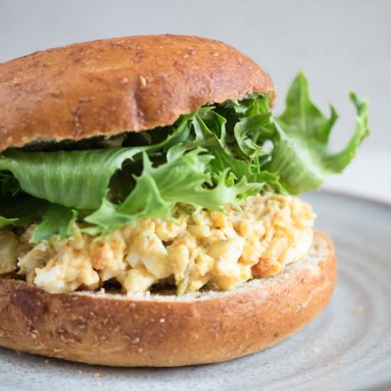 Easy Egg Salad Bagel Sandwich