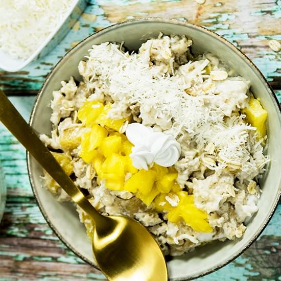 Slow Cooker Pina Colada Oatmeal