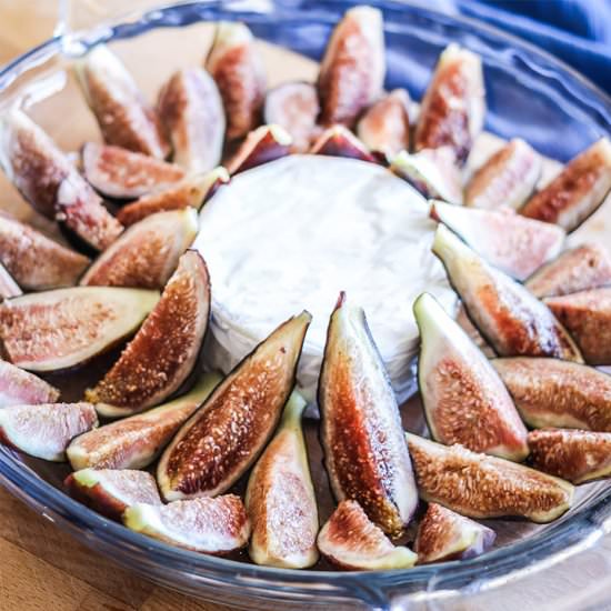 Baked Figs with Maple & Creamy Brie