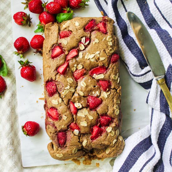 Strawberry Oat Cake