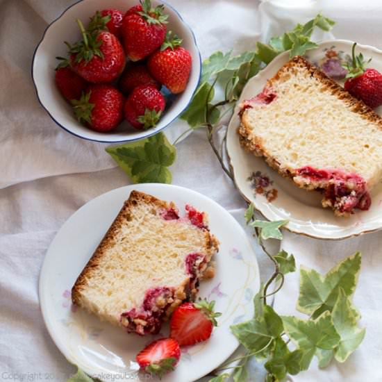 Yeast Cake with Strawberries