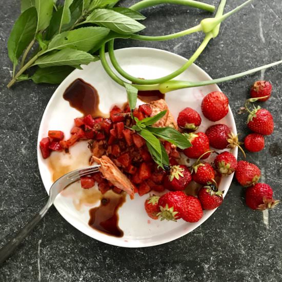Strawberry Salsa Salmon