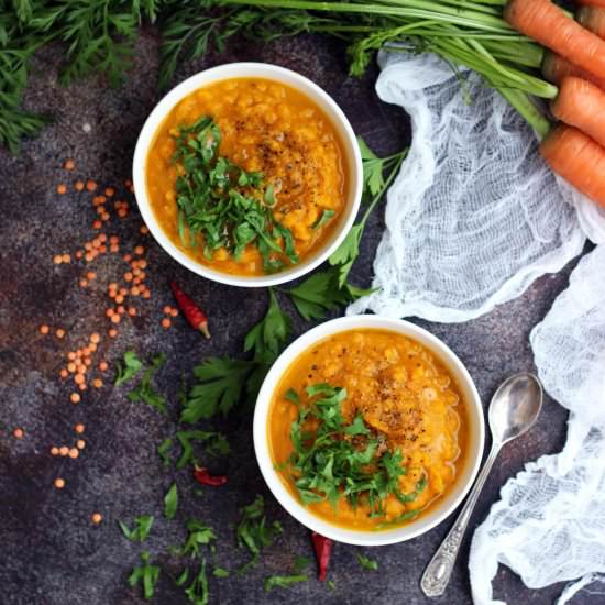 Vegan Roasted Carrot Soup with Lentils