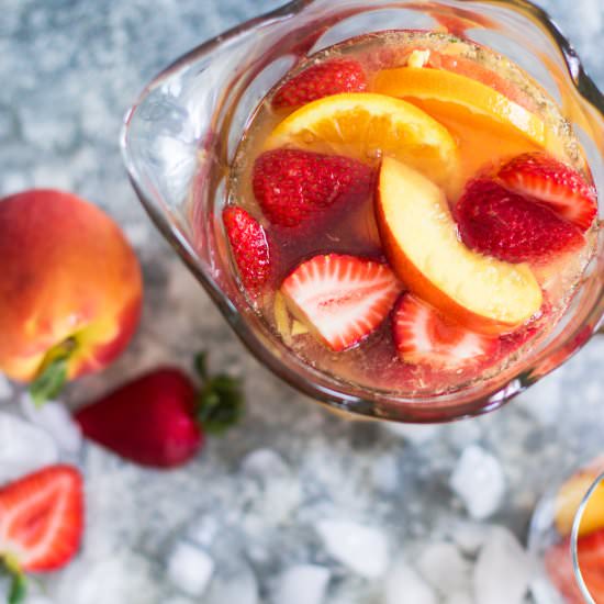 Sparkling Summer Peach Sangria