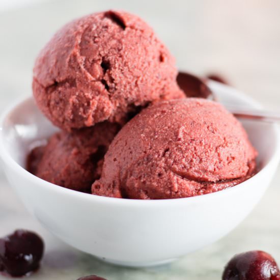 10-Minute Cherry Frozen Yogurt