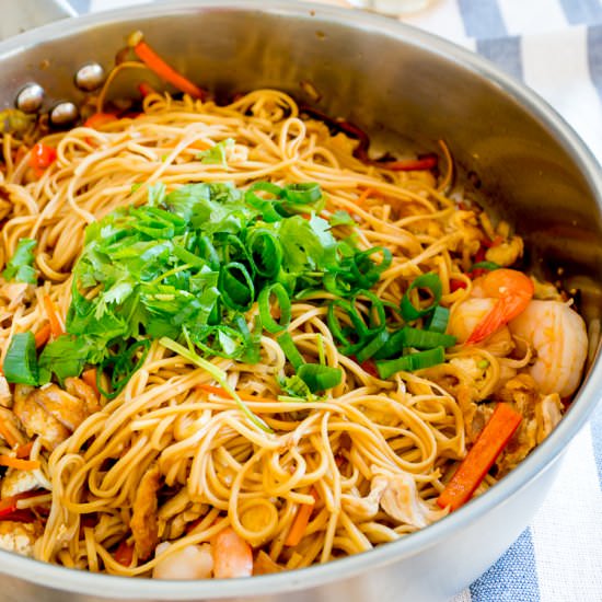 Asian-Style Egg Noodles Stir Fry