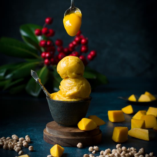 VEGAN Mango Ice-cream