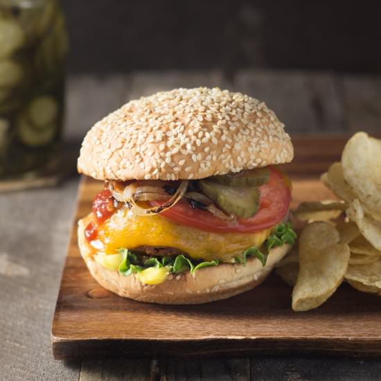 Classic Cheeseburger