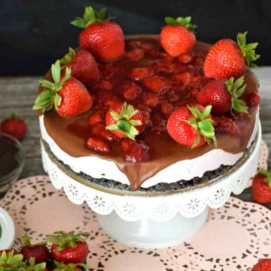Vegan Strawberry No Bake Cheesecake