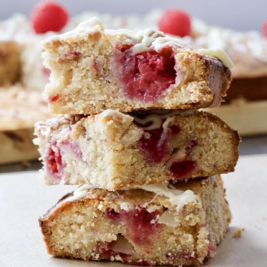 White Chocolate & Almond Blondies